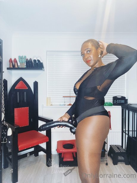 Mistress Lorraine xxx étoile galeries