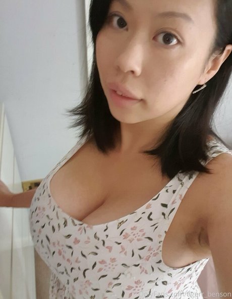 Tigerr Benson star du porno érotique image