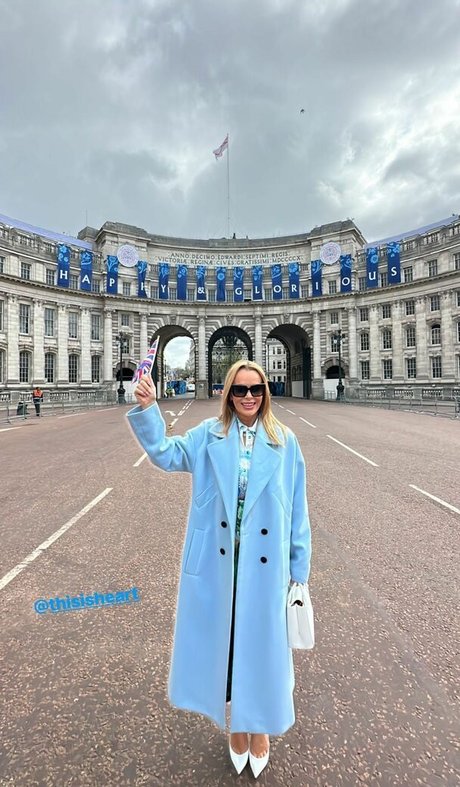 Amanda Holden belle actrice images