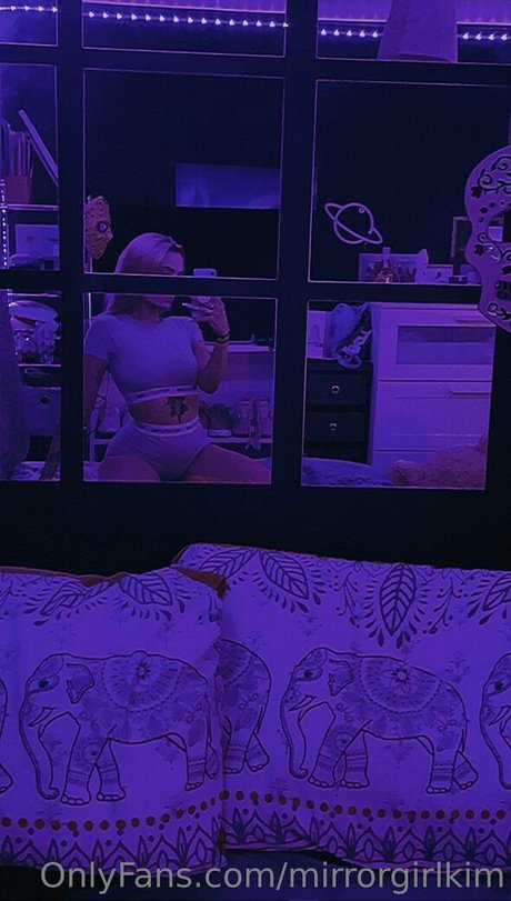 Mirrorgirlkim star du porno en haute qualité img