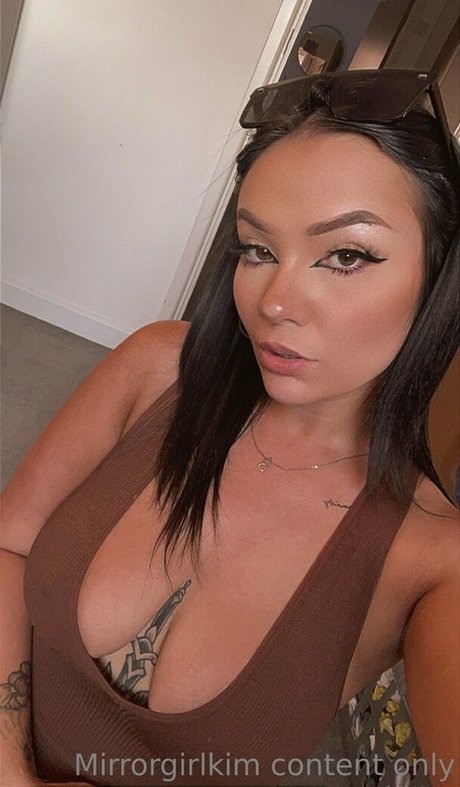 Mirrorgirlkim actrice sexy des photos