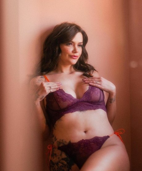 Marcela McGowan étoile magnifique collection