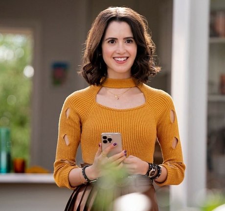 Laura Marano étoile sympa images