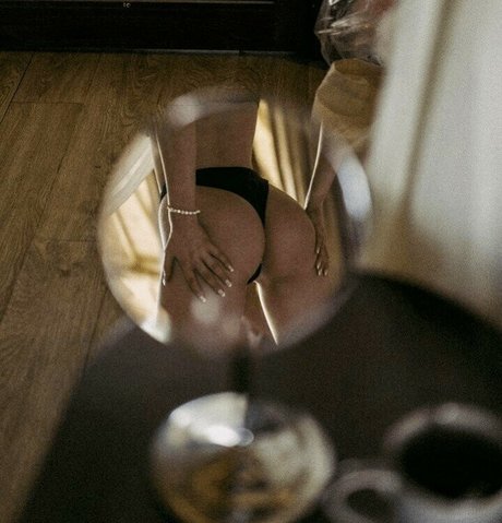 Ella Cervetto belle actrice img