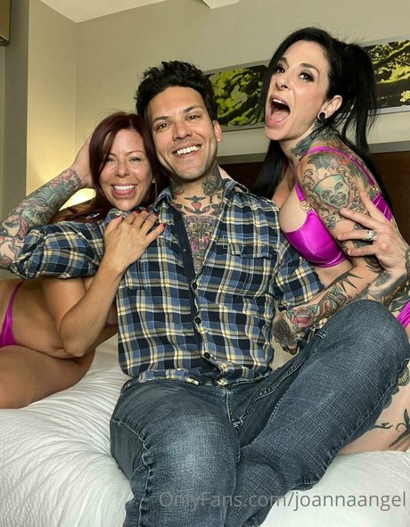 Joanna Angel nus star du porno collection