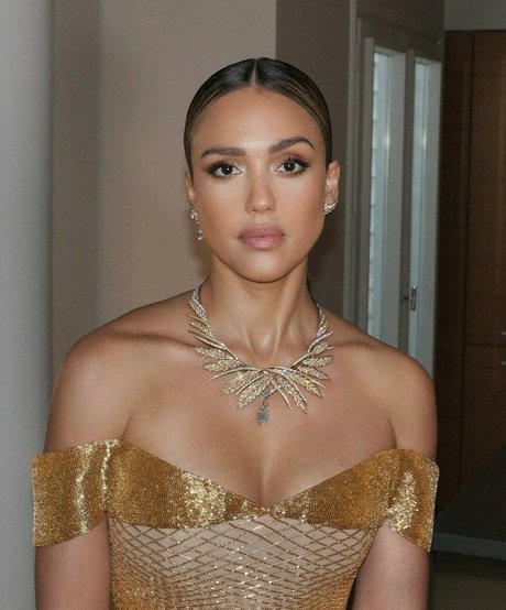 Jessica Alba modèle érotique photo