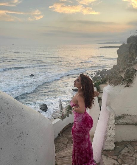 laurgmzz modèle pornographique image