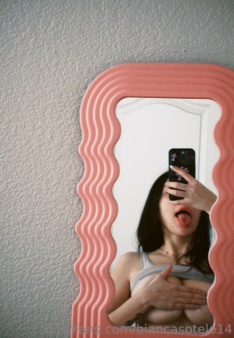 Bianca Sotelo belle star du porno des photos