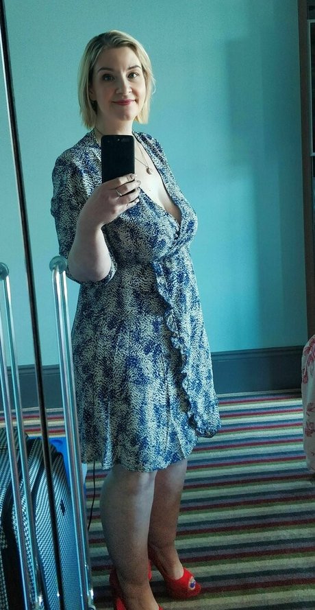 annemarieontour mannequin images