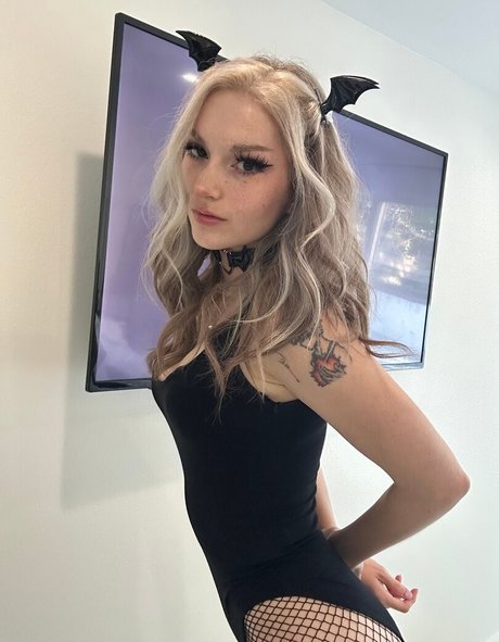 yoga sensuel onlyfans belle définition image