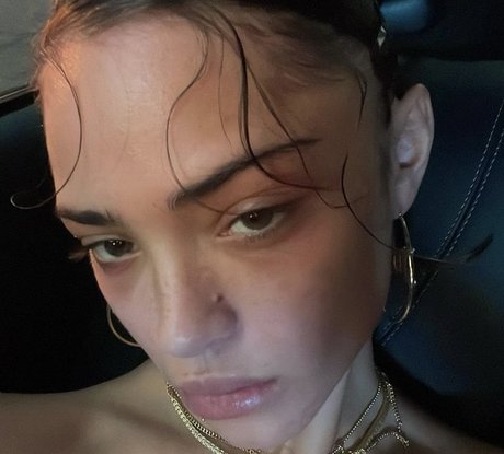 Luna Blaise modèle parfait img