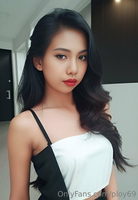 ploy69 star du porno gratuit photo