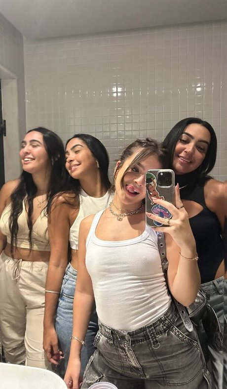 Melissa Mel Maia star du porno sympa image