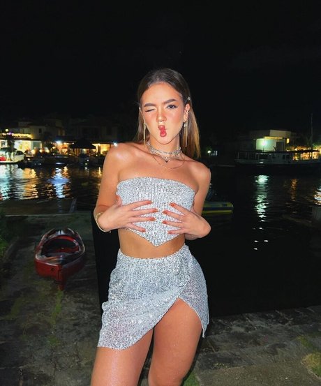 Melissa Mel Maia star du porno xxx photo