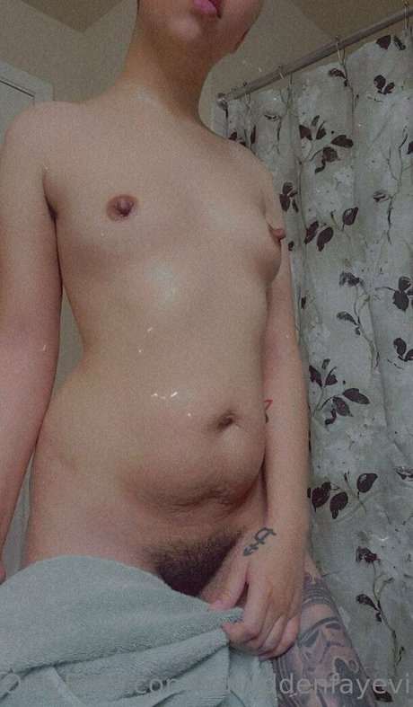 forbiddenfayevip modèle parfait image