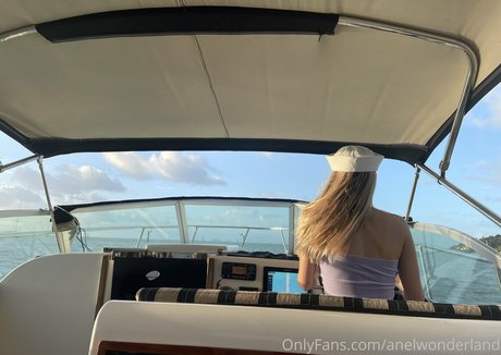 anelwonderland art de star du porno photos