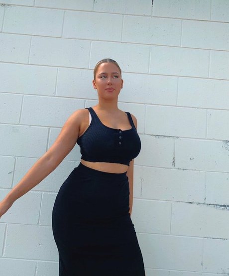 Tahlia A star exclusive photos