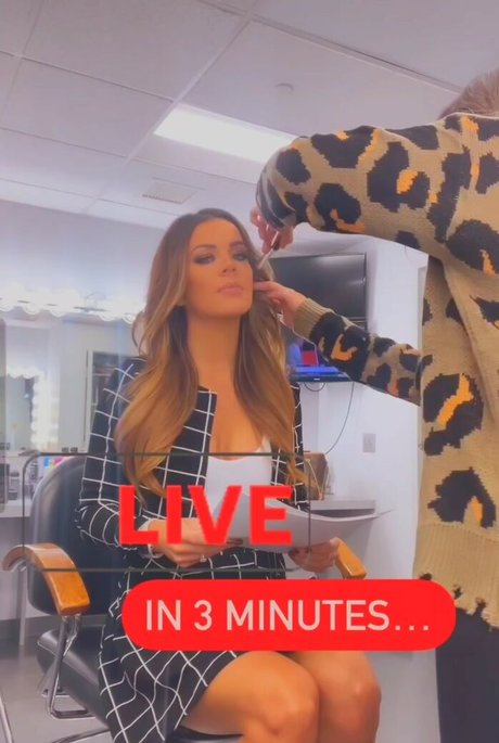 fille courbée dà côté onlyfans haute qualité gratuit collection