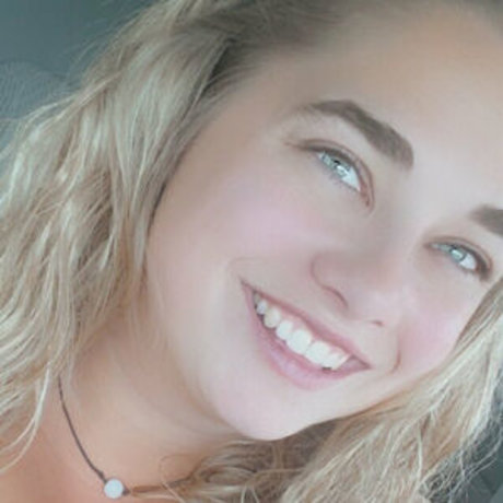 plage seins nus onlyfans meilleure qualité images