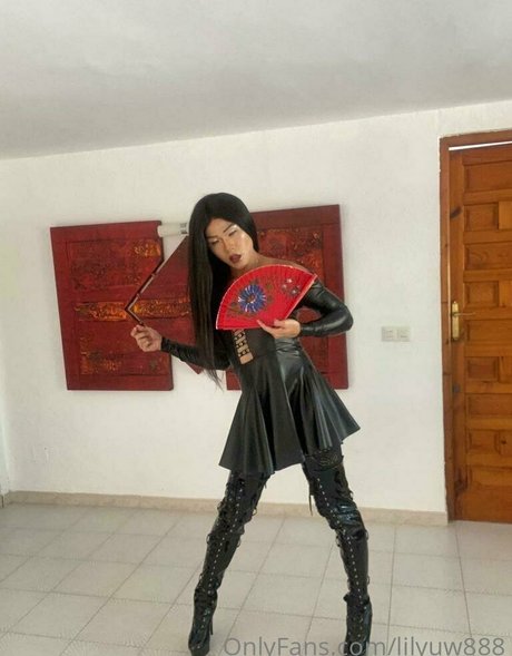 ts lilyuw88 modèle érotique galeries