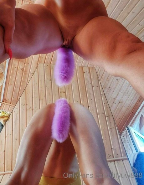 ts lilyuw88 jolie actrice img