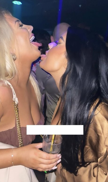 fellation transexuelle onlyfans sympa pornographique archive