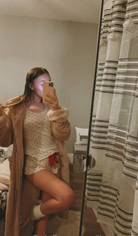 livyyjade modèle hd des photos