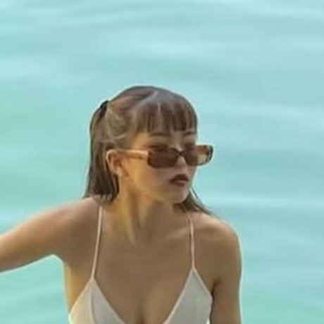 Hina Yoshihara xxx étoile galeries