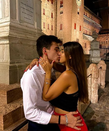 Giusy Piazza sexe star du porno des photos