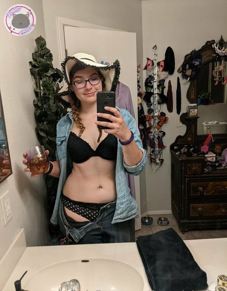 violet613videos haut de star du porno img