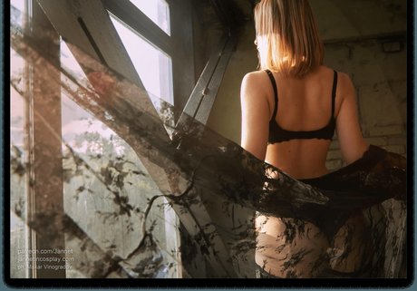 Jannet In Cosplay actrice sexy des photos