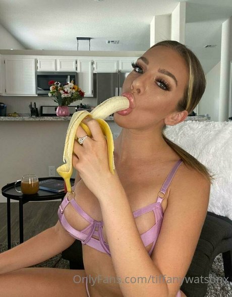 Tiffany Watson actrice sexy image