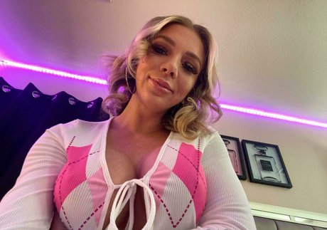 Tiffany Watson star du porno parfaite photo