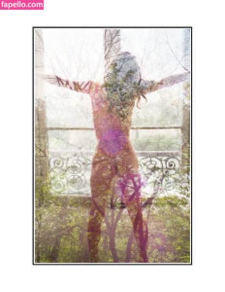 Milla Jovovich actrice sexy galeries