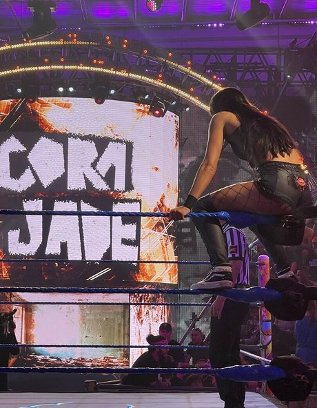 blonde en forme onlyfans des nus sympas image