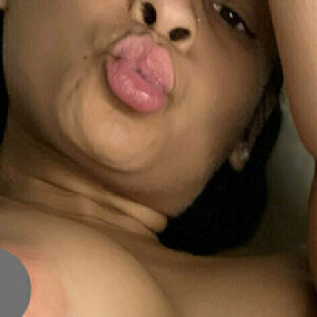 brunette onlyfans belle sexy des photos