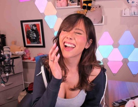 Neekolul actrice sexy images