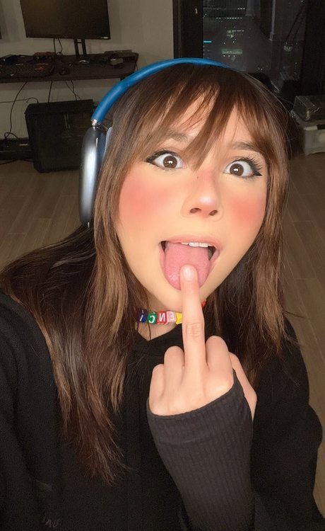 pom-pom girl asiatique onlyfans nus parfaits galerie