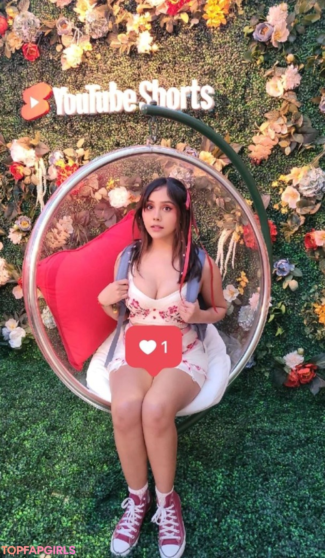 Neekolul modèle nu img