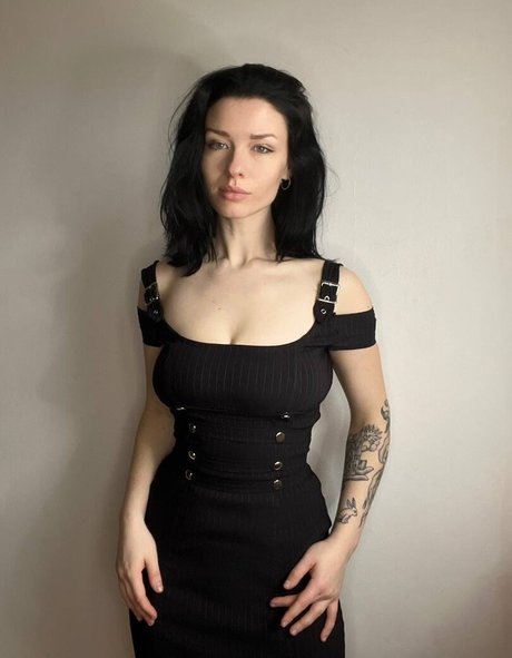 chaton courbé onlyfans sexe xxx archive