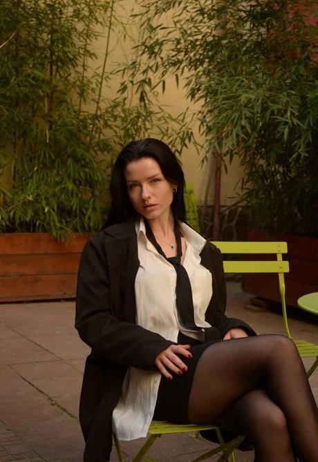 adolescent maigre onlyfans chaud érotique image