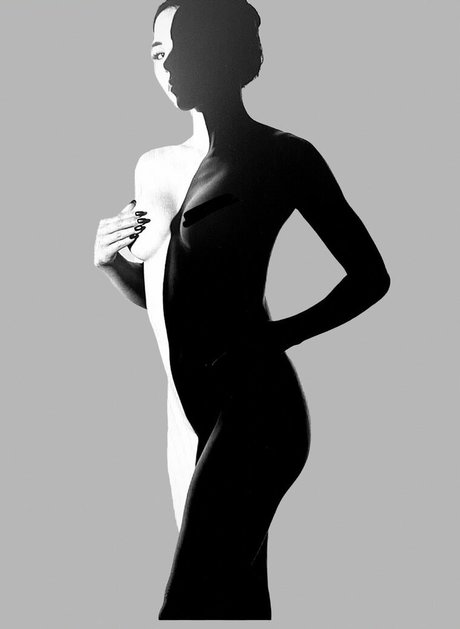 Anna Akana modèles nus collection