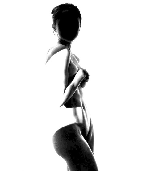 Anna Akana modèle porno galerie