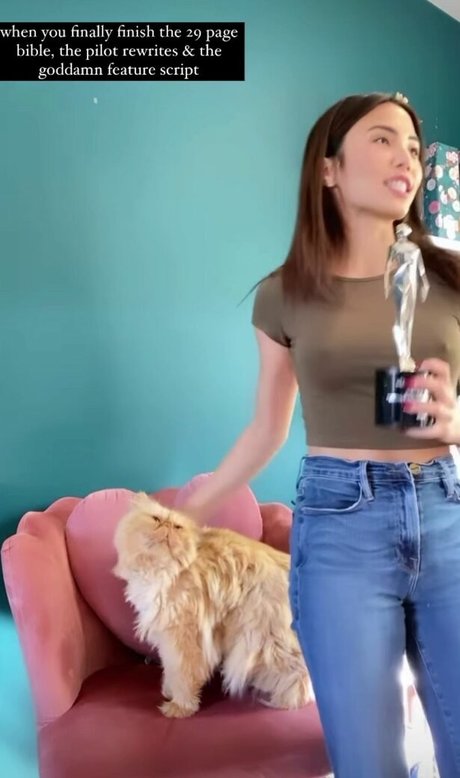 Anna Akana mannequin img