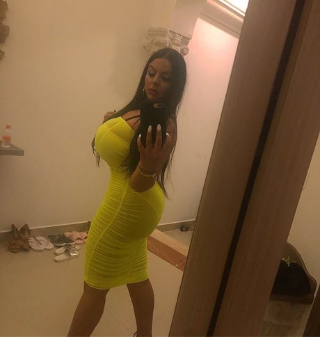 actrice onlyfans nus gratuits des photos