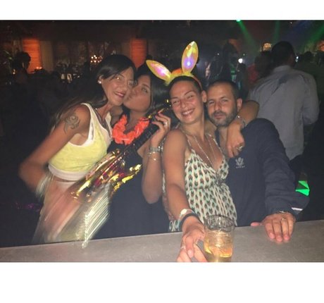 trio à gros seins onlyfans adulte xxx des photos