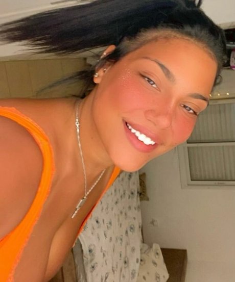 énorme gode onlyfans chaud belle archive