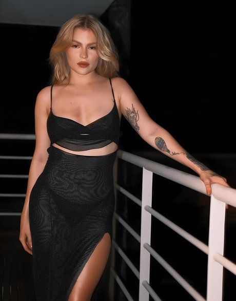 footjob uniquementfans adulte érotique galerie