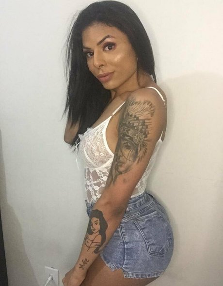 emilysales19 actrice porno photos