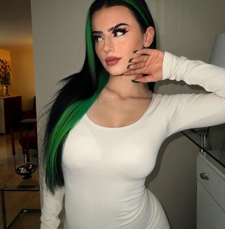 Dilaraa art étoile des photos